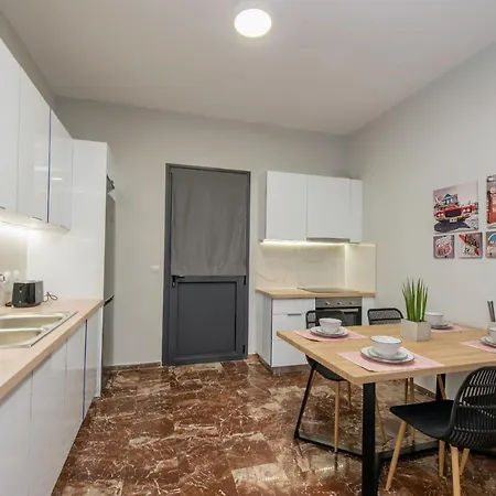 Bright & Stunning Flat In The Centre