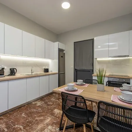 Apartment Bright & Stunning Flat In The Centre Zakynthos Town