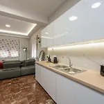 Bright & Stunning Flat In The Centre Appartamento